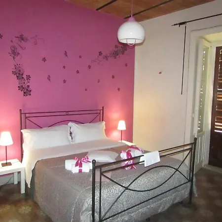 לינה וארוחת בוקר Stradanuova