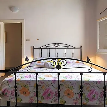 Bed & Breakfast Stradanuova *